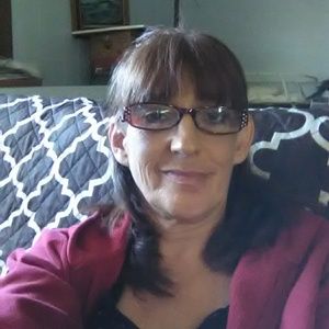 Meet your Posher, Latina